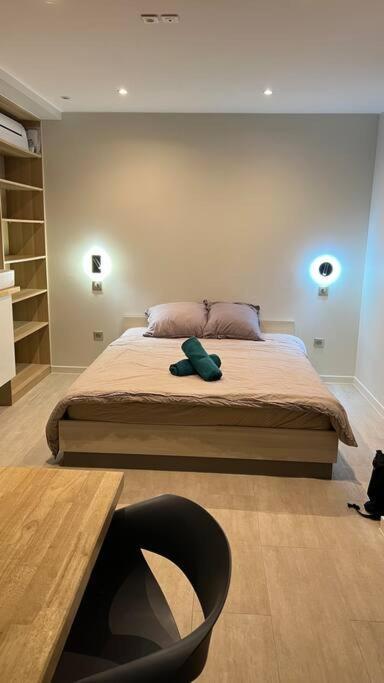 Apartment Piscine Partagee Parking Securise *